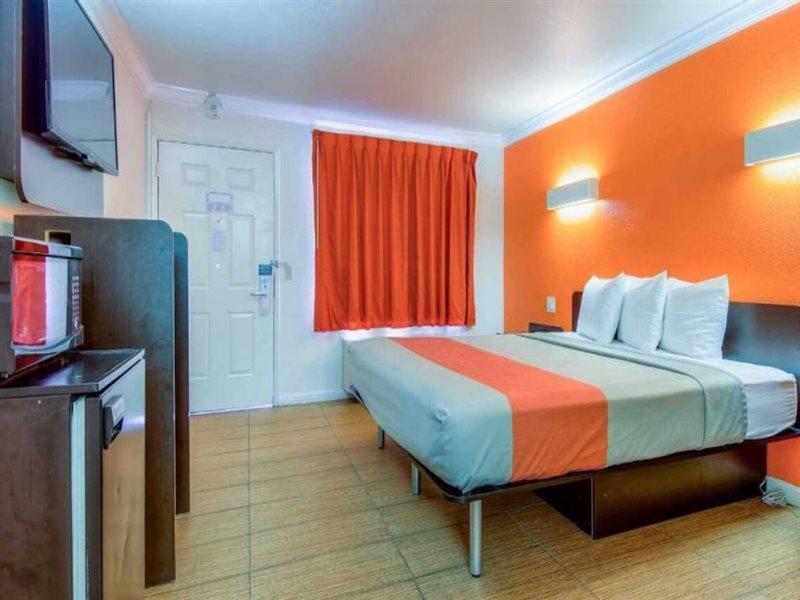 Motel 6-Menifee, Ca Екстериор снимка