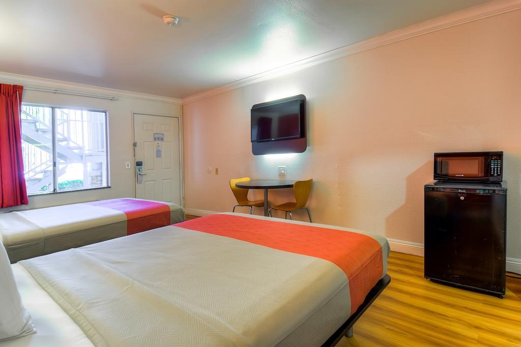 Motel 6-Menifee, Ca Екстериор снимка