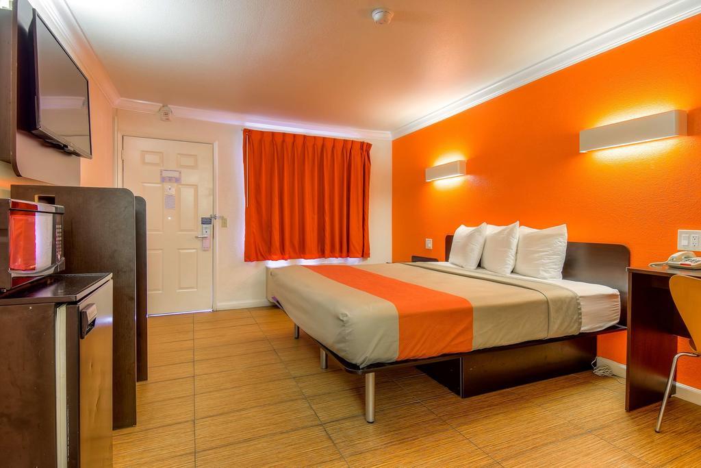 Motel 6-Menifee, Ca Екстериор снимка