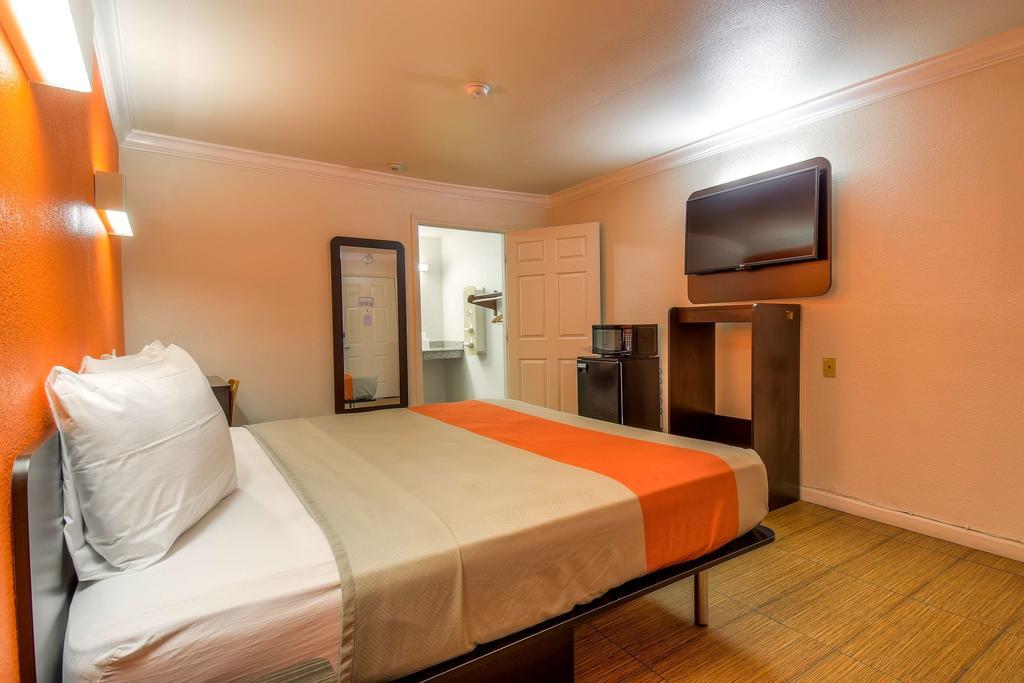 Motel 6-Menifee, Ca Екстериор снимка