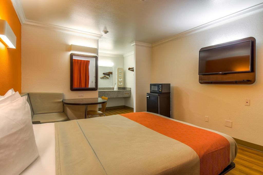 Motel 6-Menifee, Ca Екстериор снимка