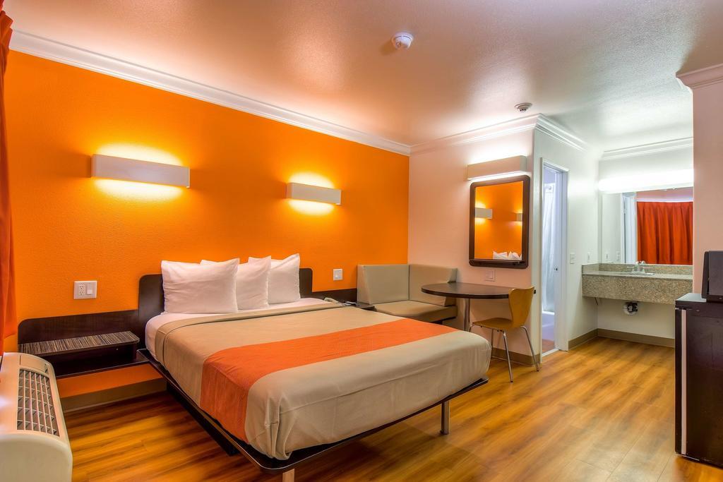 Motel 6-Menifee, Ca Екстериор снимка